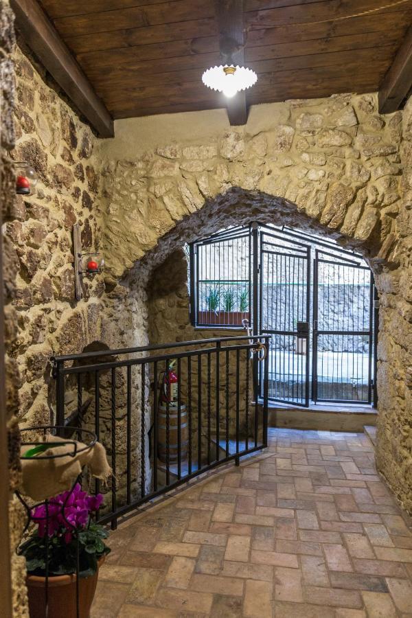 Casa Vacanze Porta Manfredi Arce Exterior photo